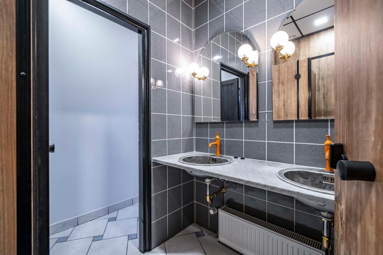 Vola Hostel Varsó Kültér fotó