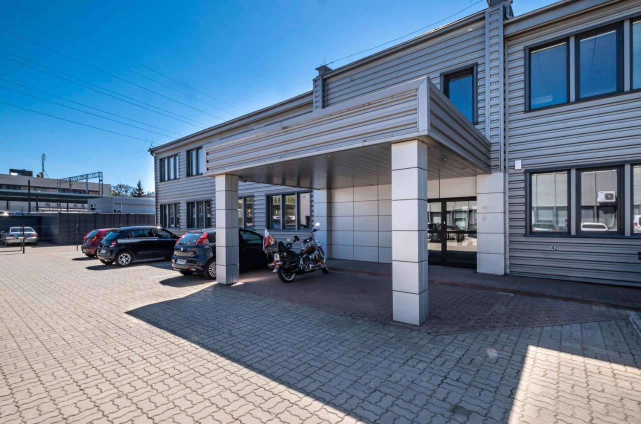 Vola Hostel Varsó Kültér fotó